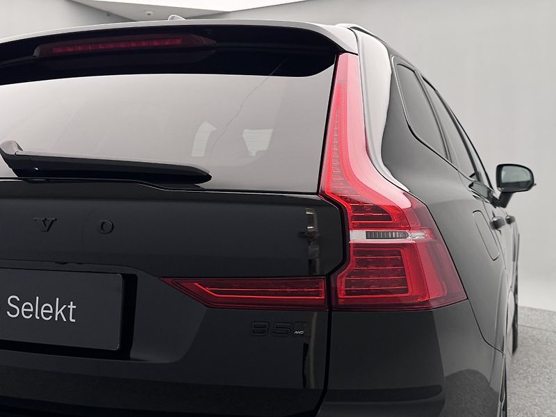 Volvo XC60 B5 AWD BLACK EDITION AUT  - fotka 22 z 49