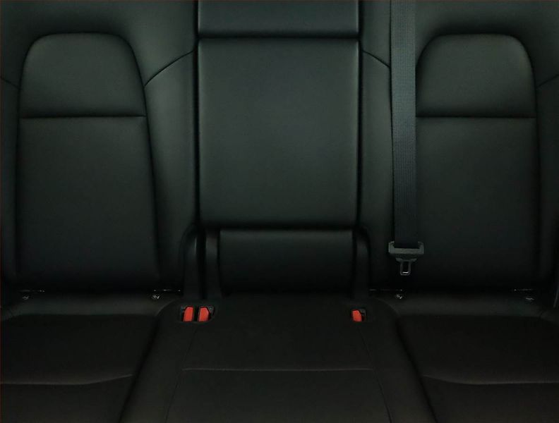 Tesla Model Y (2022) Long Range AWD 79kWh, SoH 89% - fotka 10 z 22