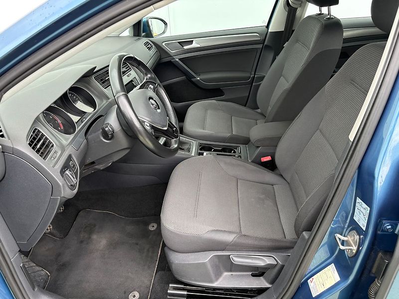 Volkswagen Golf 1.2TSI, 63kW, AC, Kamera, TZ - fotka 6 z 20
