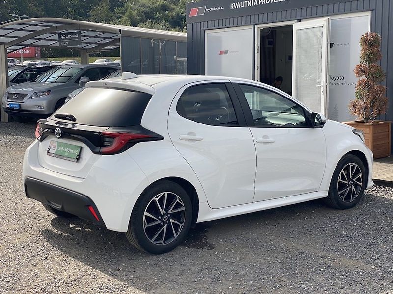 Toyota Yaris 1.5i, ČR, Style Tech, automat - fotka 7 z 17