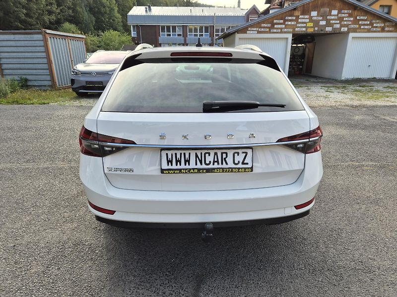 Škoda Superb Combi 2,0TDi 110kw DSG 17ALU - fotka 8 z 53