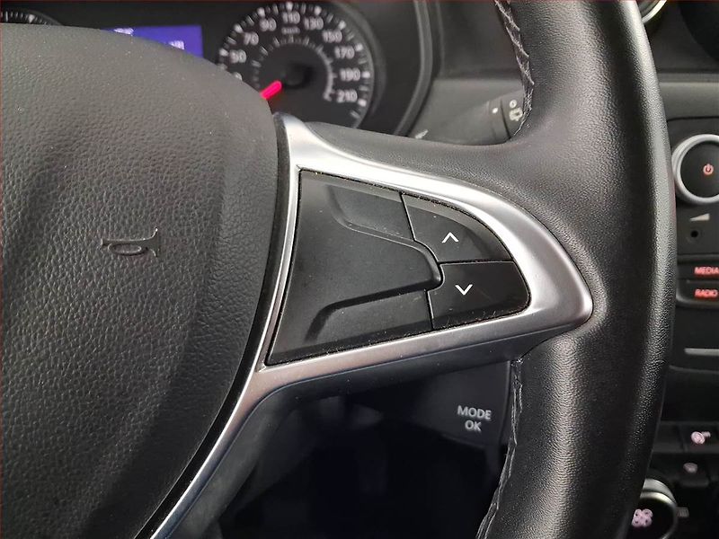 Dacia Duster (2019) Comfort 1.6 SCe, ČR,1.maj - fotka 16 z 18