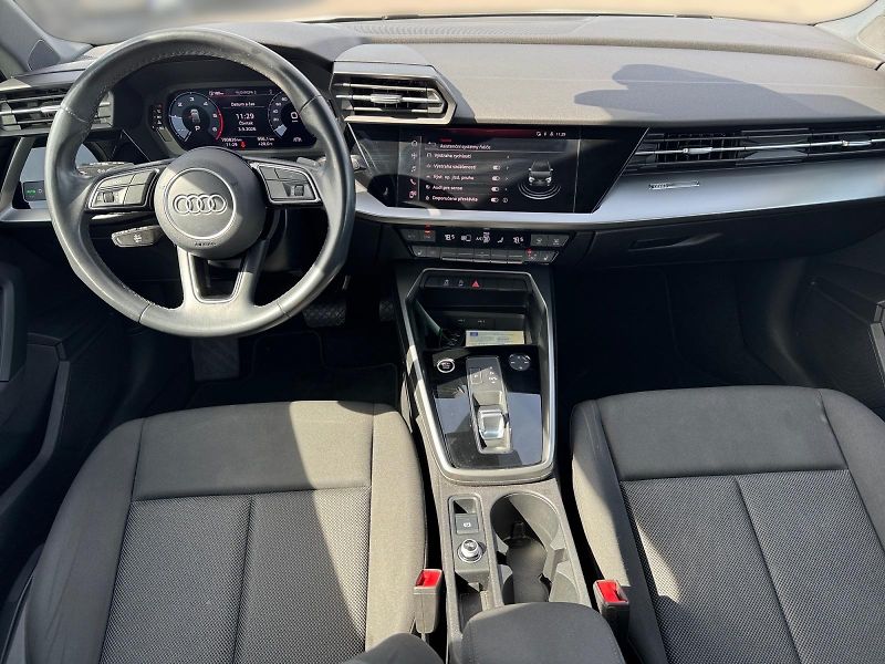 Audi A3 (2022) SPORTBACK 35TDI 110kW CZ DPH - fotka 9 z 11