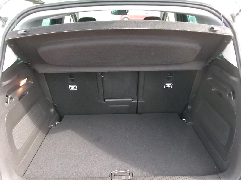 Opel Crossland (2022) 1,2PT FULLLED AC NAVI CAM - fotka 12 z 37