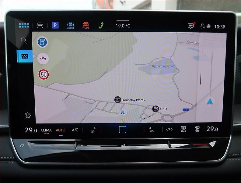 Volkswagen Tayron (2025) 1.5 eTSI - fotka 16 z 18