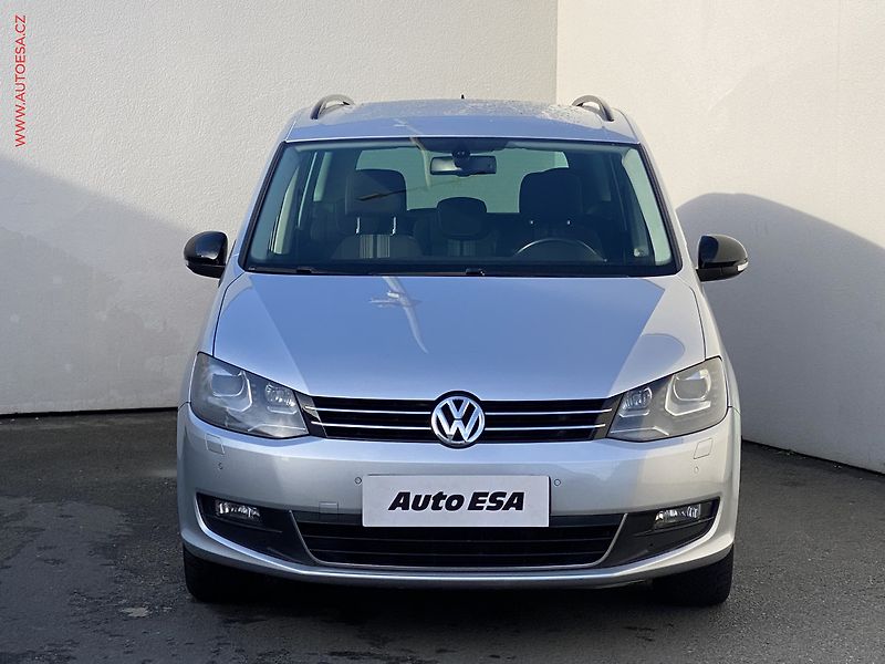 Volkswagen Sharan (2012) 2.0 TDi, Match, xenon - fotka 2 z 18