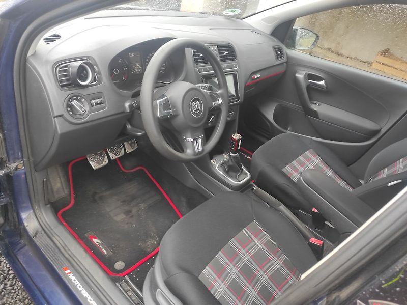 Volkswagen Polo 1.6 TDI  GTD - fotka 9 z 21