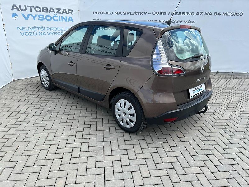 Renault Scénic (2012) 1.6i 16V 81kW Klima! Tažné! - fotka 6 z 28