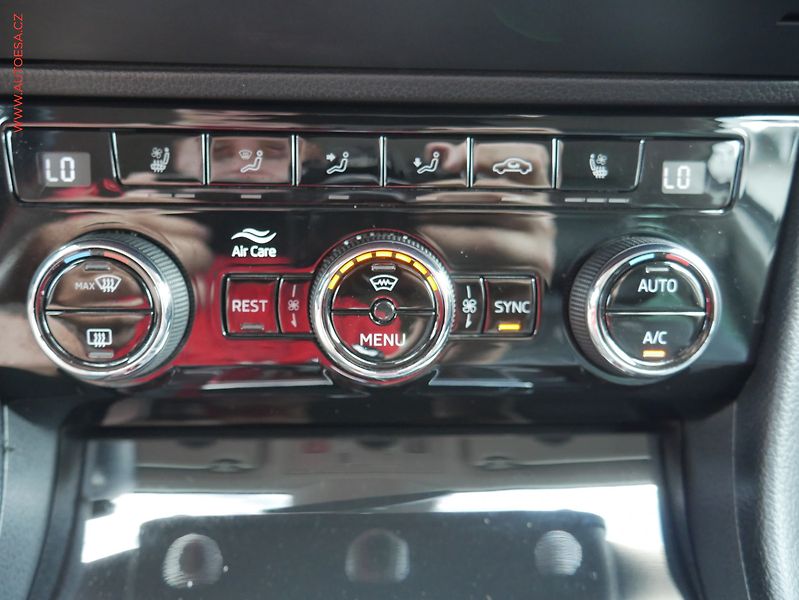 Škoda Superb (2019) 2.0 TDI 4x4, 2.maj,ČR, L&K - fotka 22 z 24