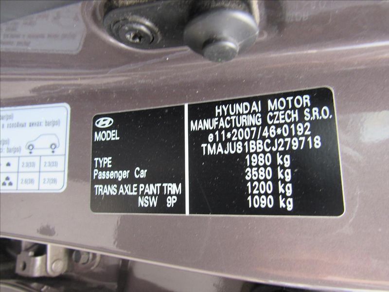 Hyundai ix35 2,0 i 120kW Automat Style - fotka 30 z 30