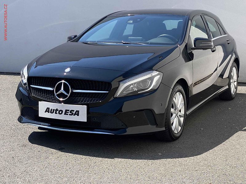 Mercedes-Benz Třídy A (2016) 1.6i, ČR, AT, LED, AC - fotka 3 z 19