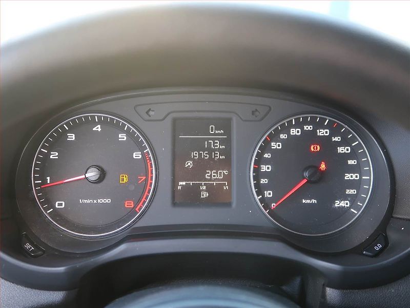 Audi A1 (2010) 1.2 TFSI, jezdí výborně - fotka 11 z 15