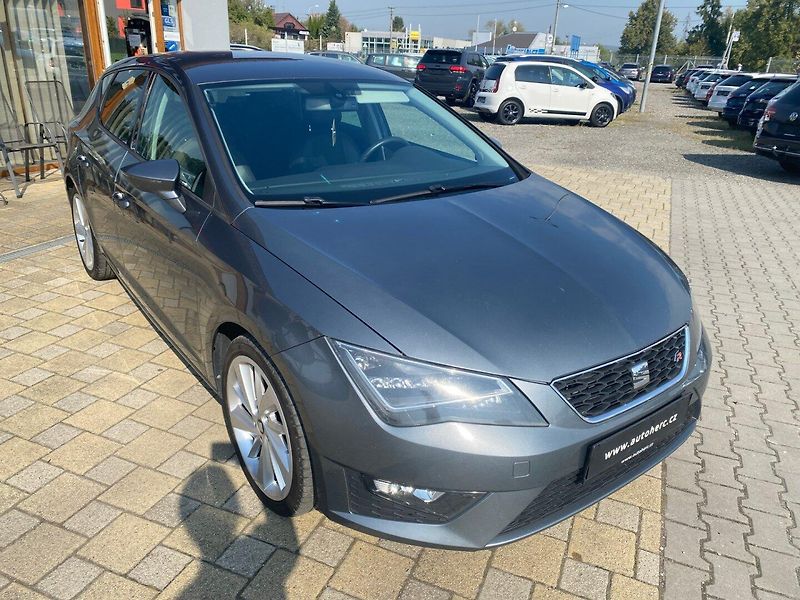 Seat Leon (2013) 1.8 TSi 132kW - fotka 2 z 39