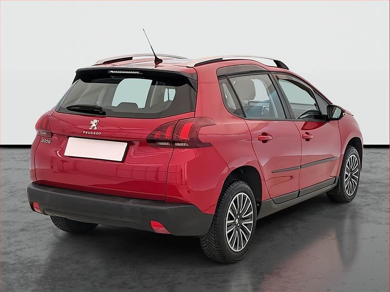 Peugeot 2008 (2018) Active 1.2 PureTech, ČR,1.maj - fotka 5 z 17