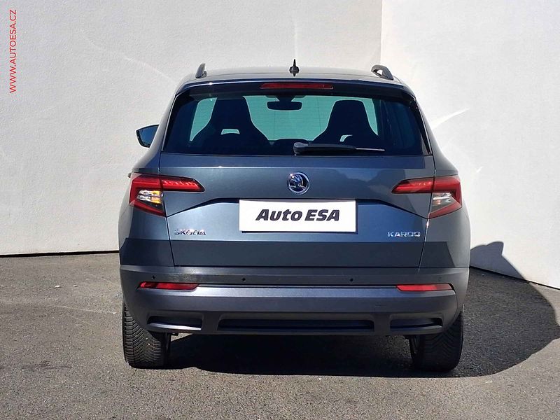 Škoda Karoq (2019) 1.5 TSi, Style, TZ, navi, LED - fotka 5 z 17