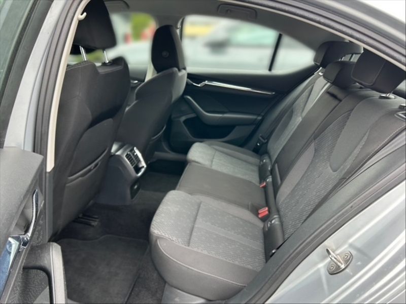 Škoda Octavia 1,5 TSI 110 Style - fotka 8 z 11