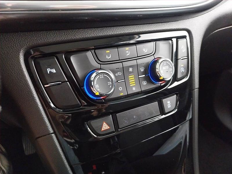Opel Mokka (2018) 1.4 Turbo, 4X4, Serv.kniha - fotka 13 z 19