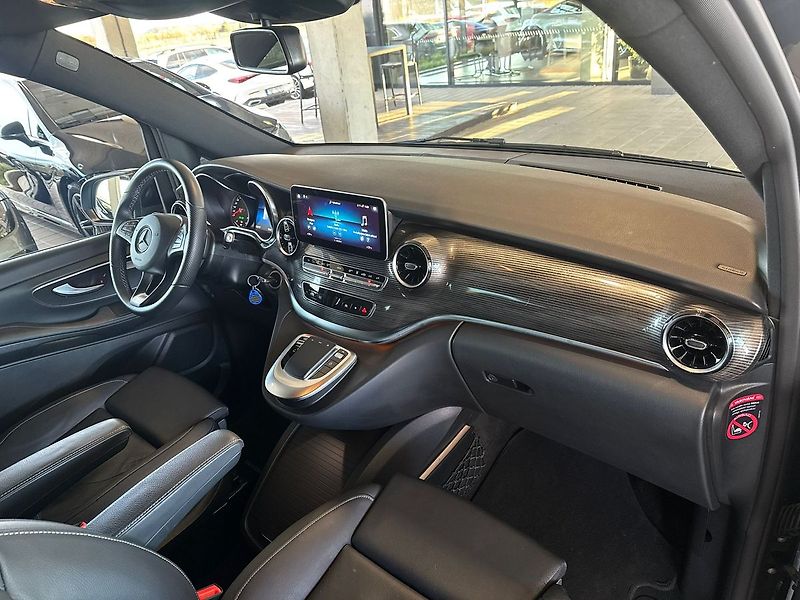 Mercedes-Benz EQV 300 L - fotka 19 z 20