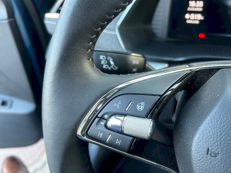 Škoda Octavia (2023) Combi 2.0 TDI 85kW MP6 Style - fotka 8 z 35