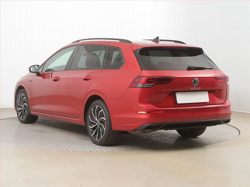 Volkswagen Golf (2021) 2.0 TDI, Automat, Serv.kniha - fotka 4 z 17