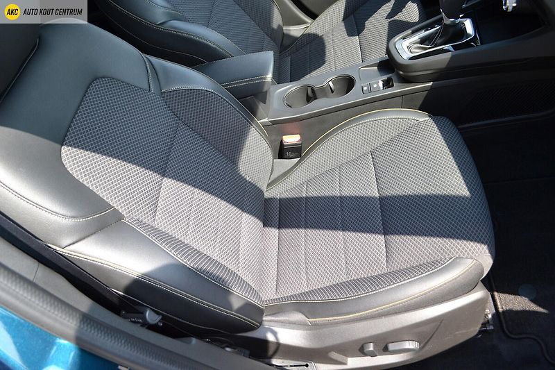 Renault Arkana Techno mild hybrid 140 EDC - fotka 11 z 47
