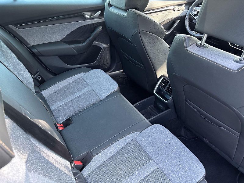 Škoda Octavia (2024) Combi 1.5 TSI DSG Top Selectio - fotka 9 z 33