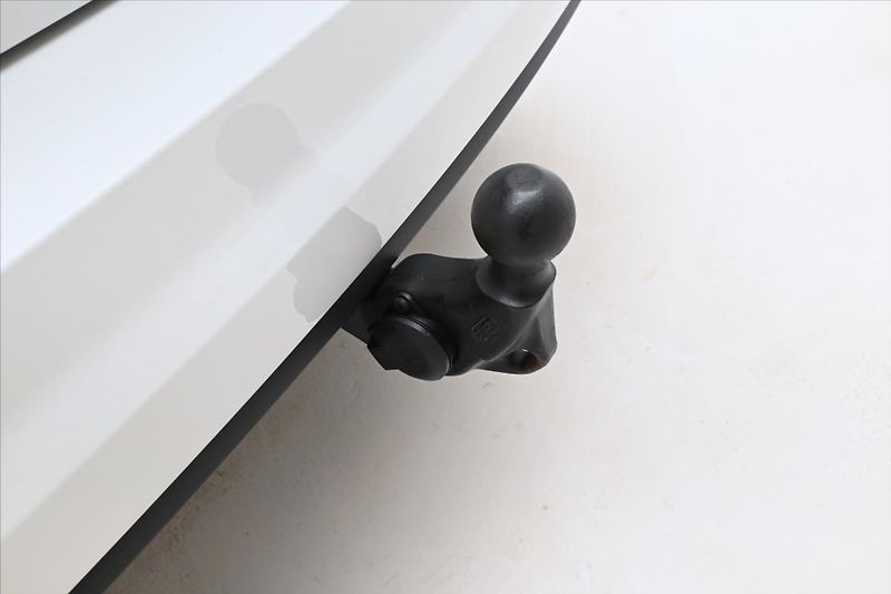 Volkswagen Touran 2,0 TDI 110 kW DSG COMFORT Zár - fotka 30 z 33