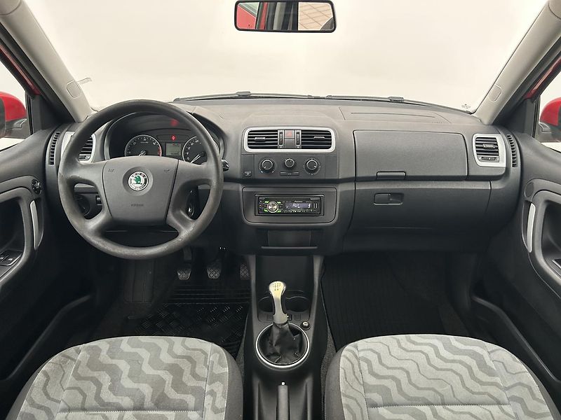 Škoda Fabia 1.9 TDI Ambiente - fotka 6 z 25