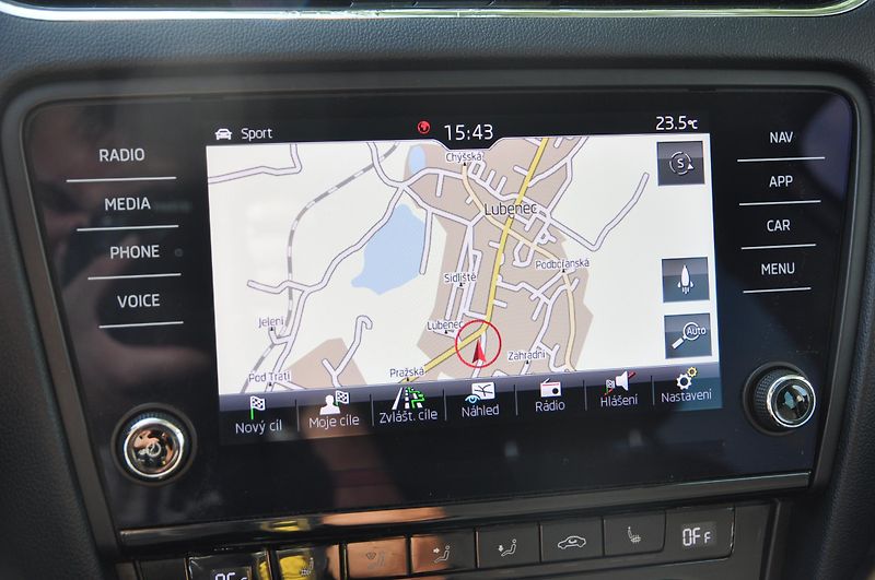 Škoda Octavia III 1.6TDi 85kW KOMBI  - fotka 13 z 24