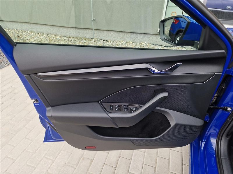 Škoda Octavia 2.0 TDI, původ ČR, 1.Majitel - fotka 38 z 50