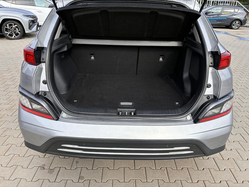 Hyundai Kona 65kWh-150KW POWER REZERVACE - fotka 44 z 45