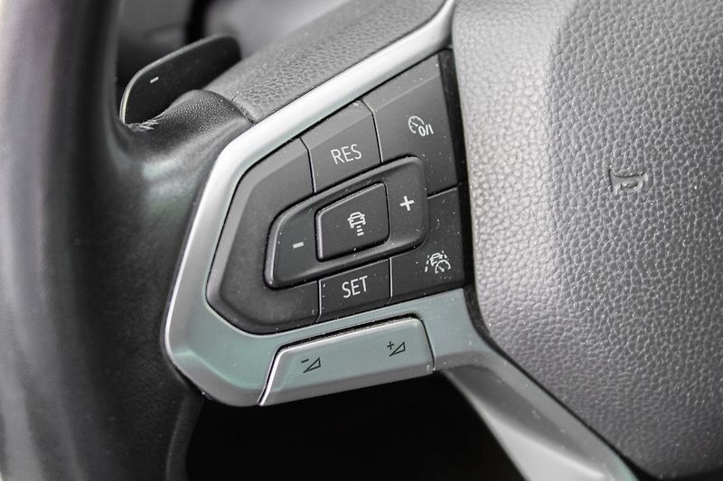 Volkswagen Passat - fotka 13 z 27