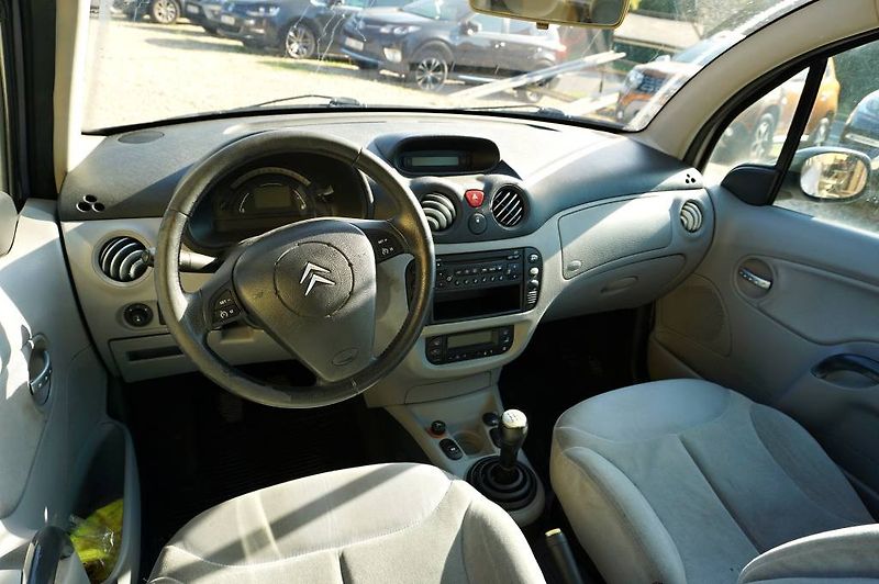 Citroën C3 (2003) 1,4 HDI 66 kW - fotka 17 z 27