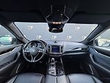 Maserati Levante (2018) GranLusso Q4, 3.0iV6 257kW, ČR - náhled 11
