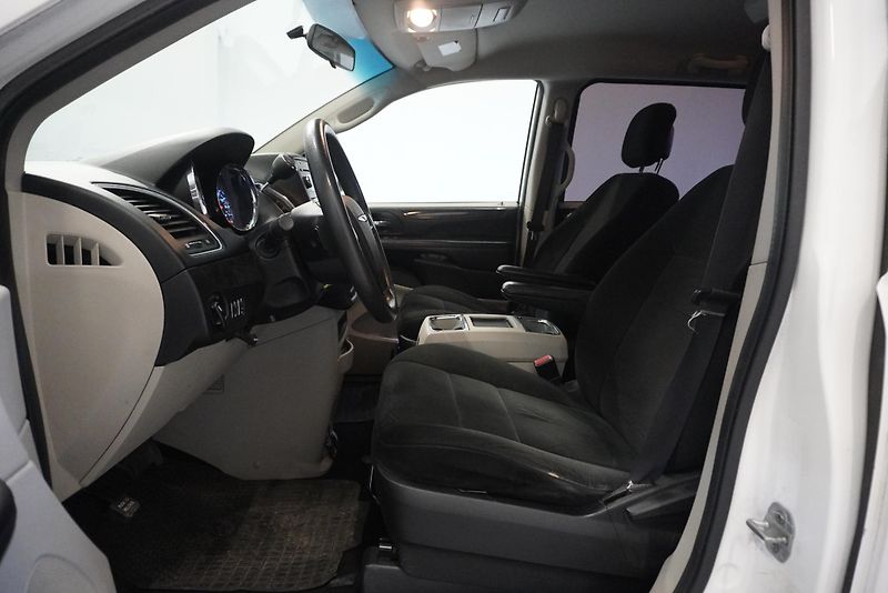 Chrysler Town & Country 3.6i TOWN&COUNTRY  4X4 AUTOMAT - fotka 11 z 36