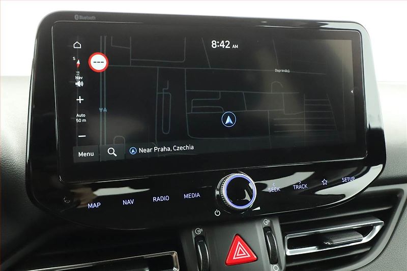 Hyundai i30 (2021) 1.5 T-GDI MHEV, Automat, Navi - fotka 17 z 26