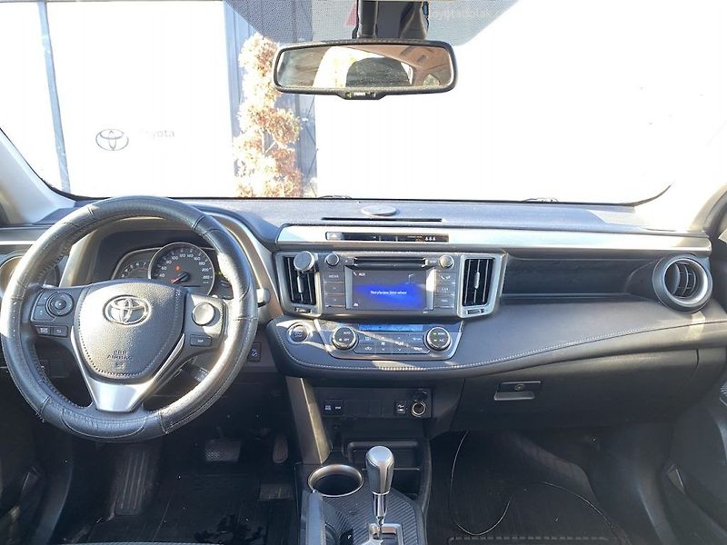 Toyota RAV4 2.0i, ČR, Active, 4x4, automat - fotka 10 z 21