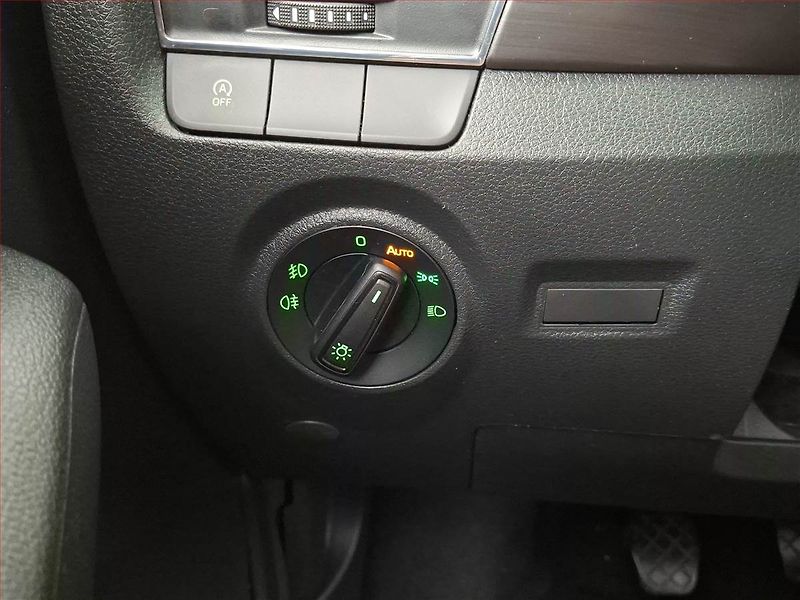 Škoda Fabia (2019) Style 1.0 TSI, Tempomat - fotka 16 z 17