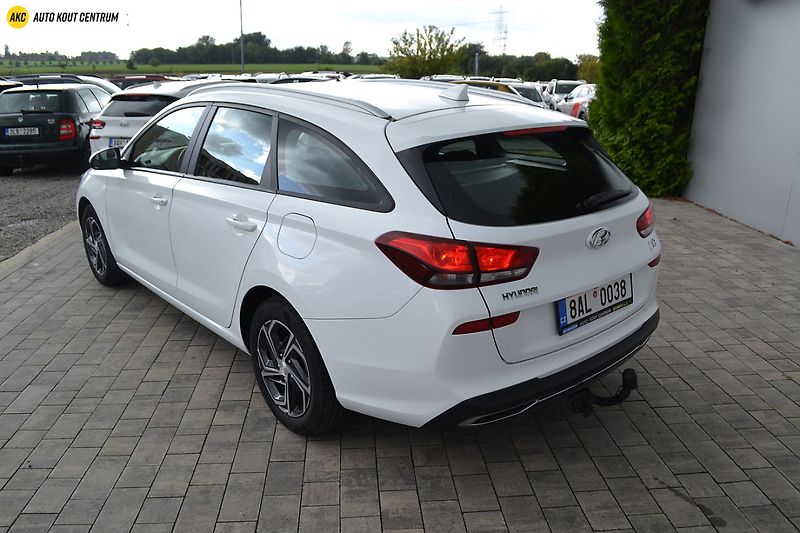 Hyundai i30 WG 1,5I MT COMFORT ALU16 - fotka 3 z 44