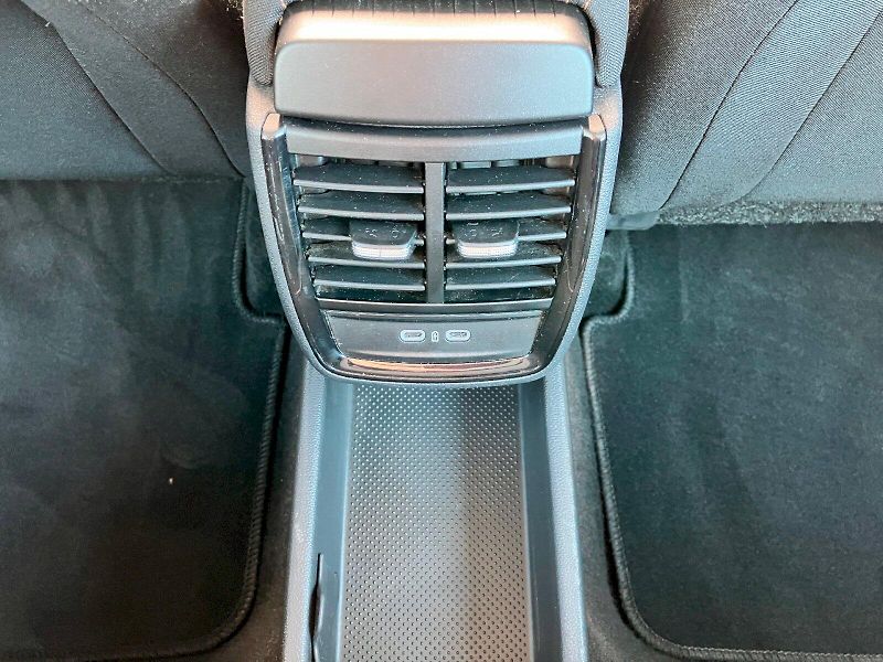 Škoda Kamiq (2025) 1.0TSI 85kW Top Selecti naviga - fotka 28 z 33