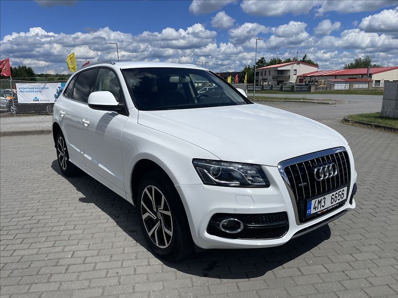 Audi Q5 3,0 TDi Quattro S-Line CZauto - fotka 43 z 44