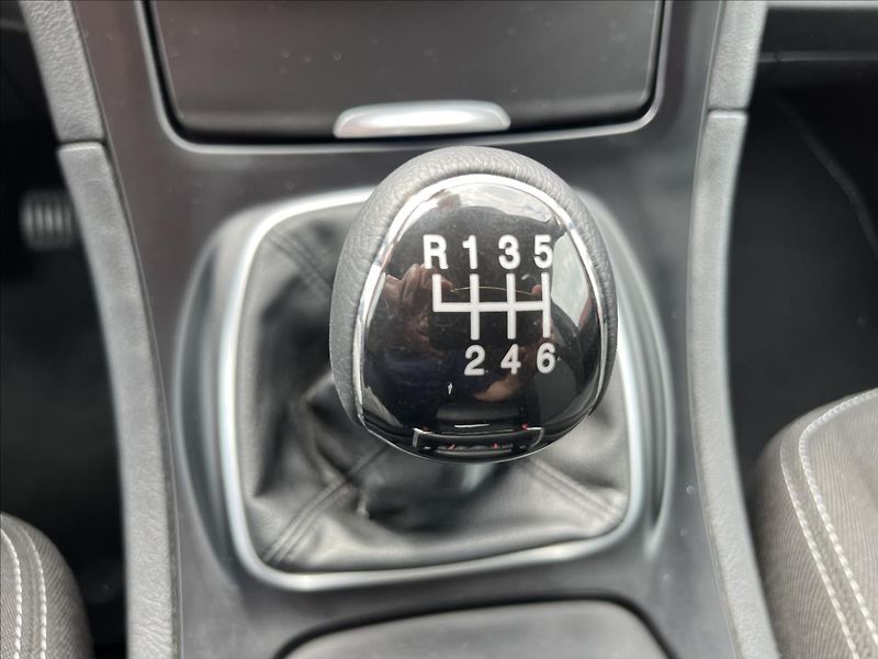 Ford Galaxy 2.0 TDCi 7.MÍST KLIMA ROZVODY - fotka 21 z 40