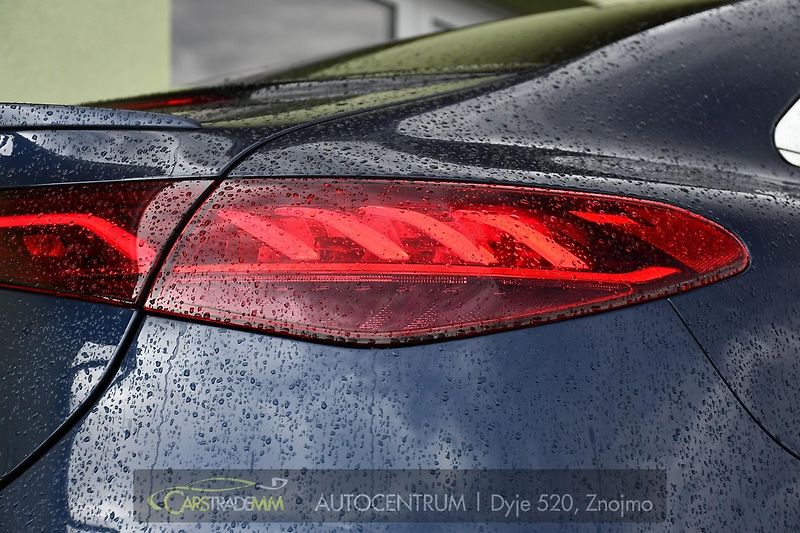 Mercedes-Benz EQE 350 4MATIC - fotka 56 z 56