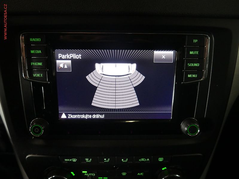 Škoda Yeti (2014) 2.0 TDi, ČR, Outdoor, TZ - fotka 14 z 18