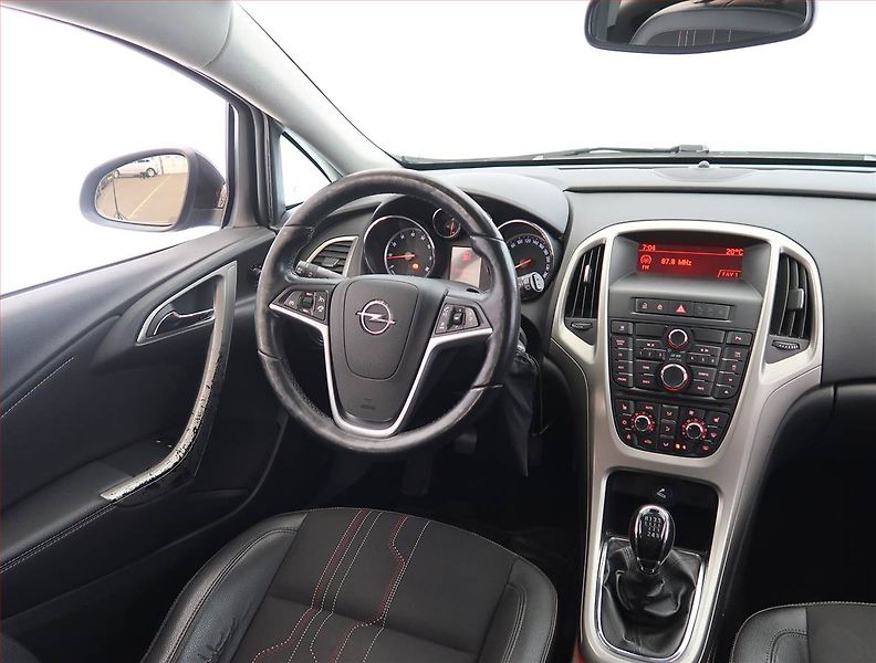 Opel Astra (2013) 1.4 T, Serv.kniha, Tempomat - fotka 7 z 19