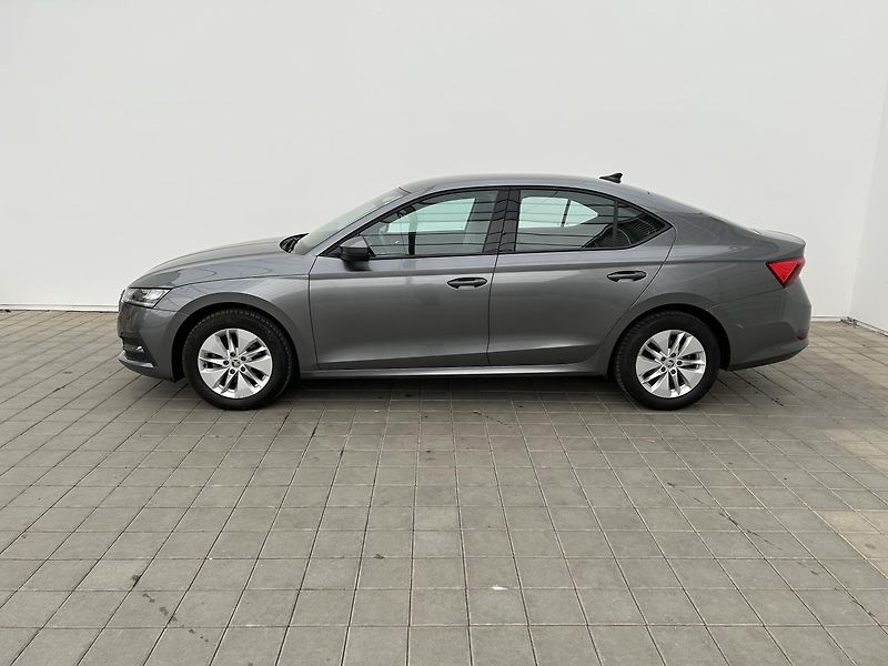 Škoda Octavia 1.0 TSI Ambiente plus - fotka 3 z 23