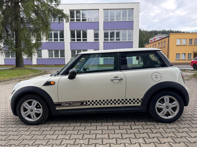Mini One 1,6i  - fotka 2 z 19
