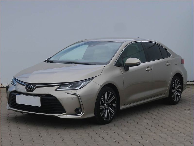 Toyota Corolla (2023) 1.5 VVT-i, Serv.kniha, Navi - fotka 2 z 19