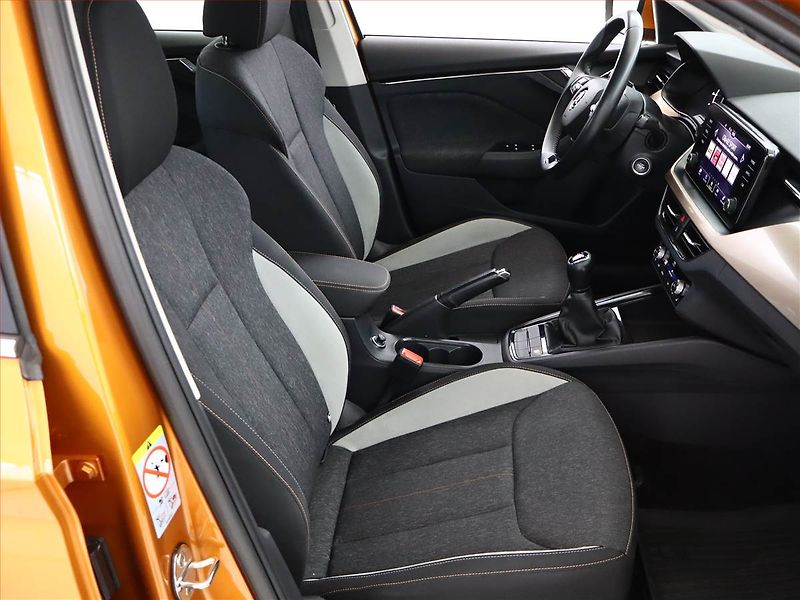 Škoda Kamiq (2022) Style 1.0 TSI, ČR,1.maj - fotka 7 z 18