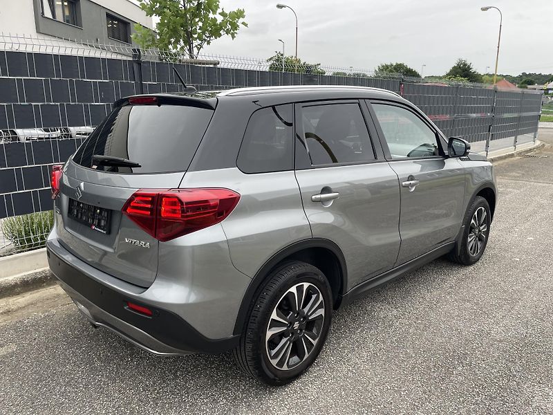 Suzuki Vitara (2020) 1.4 BoosterJet 103 kW LIMITED - fotka 4 z 33